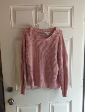 Time and Tru Dusty Pink Ribbed Crew Neck Sweater